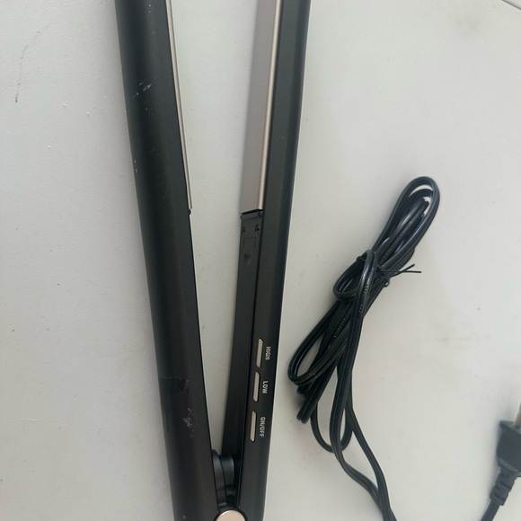 Conair Infiniti Pro 1" Tourmaline Ceramic Flat Iron Very Good Condition - Picture 1 of 9